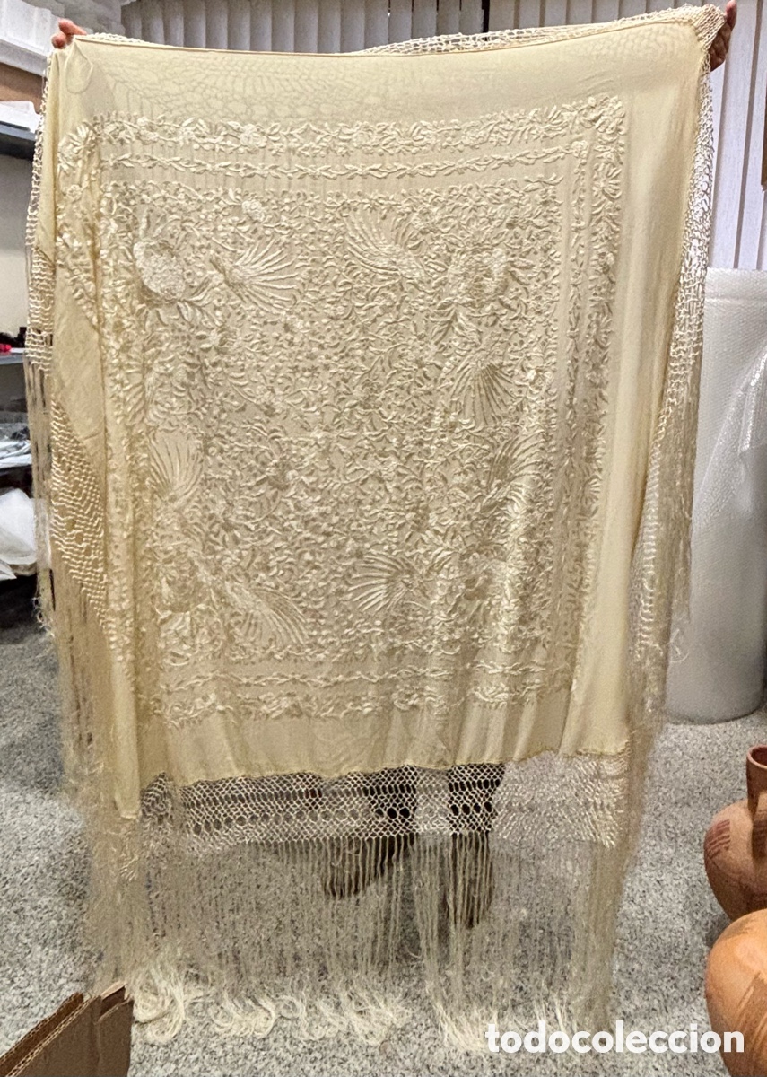 Antiquit&auml;ten: MANT&Oacute;N DE MANILA SEDA BORDADA,CON FLORES Y PAJAROS