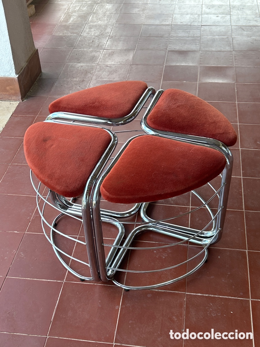 Antiquit&eacute;s: conjunto de cuatro taburetes/apoyapi&eacute;s modulares de estilo &ldquo;space age&rdquo;