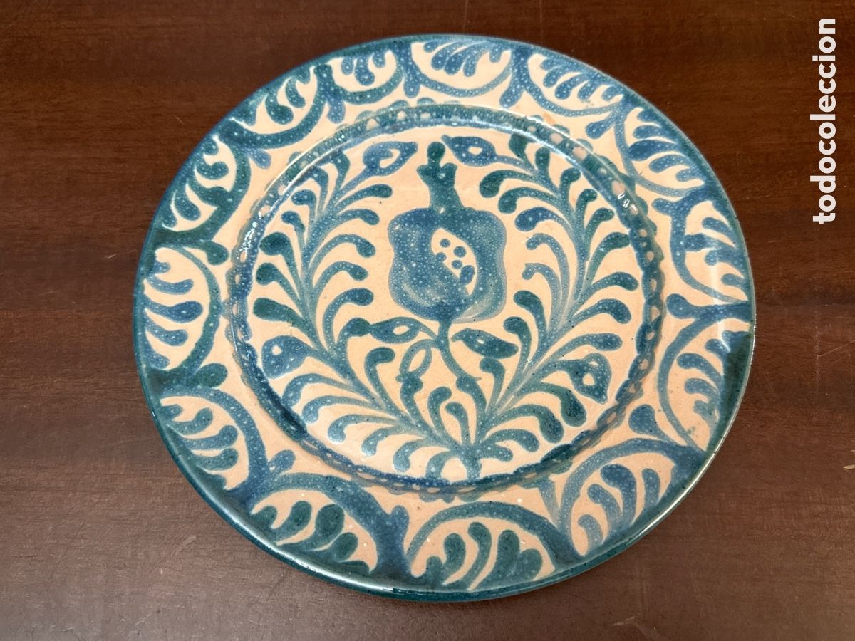 Antiques: Bonito plato de cer&aacute;mica de Granada, estilo Fajalauza. Cer&aacute;micas Blas