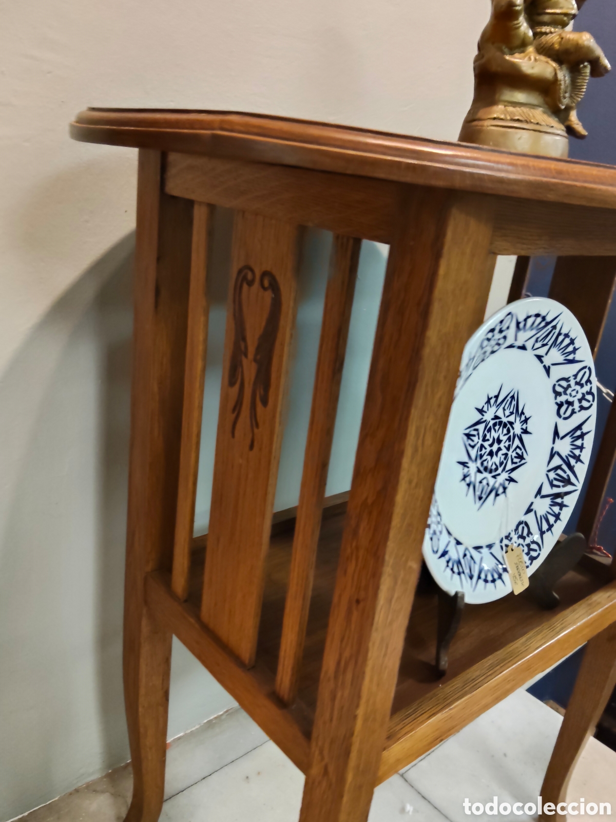 Antig&uuml;edades: Mesa auxiliar de Roble - Foto 3