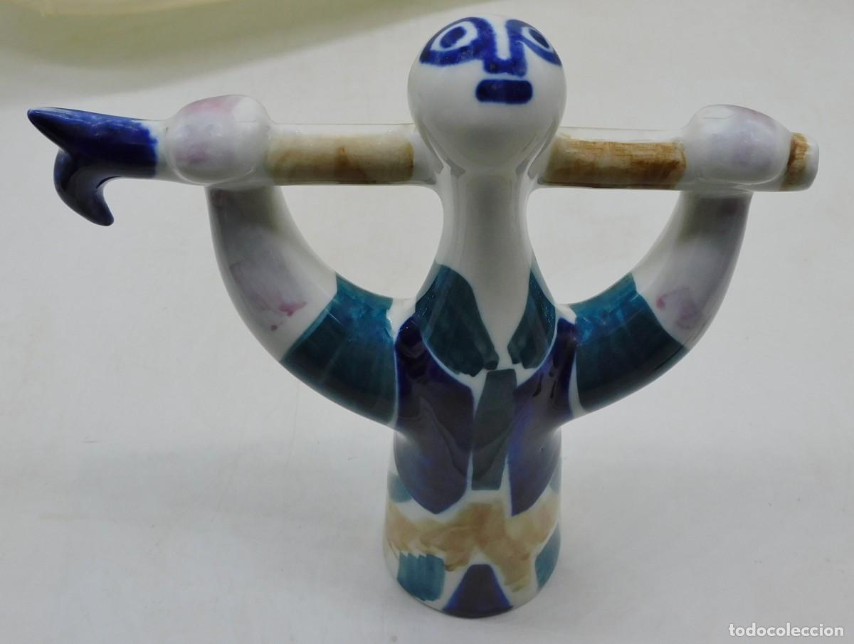 Antiquit&eacute;s: EL HOMBRE FORZUDO FIGURA MULTICOLOR EN PORCELANA ESMALTADA DE SARGADELOS