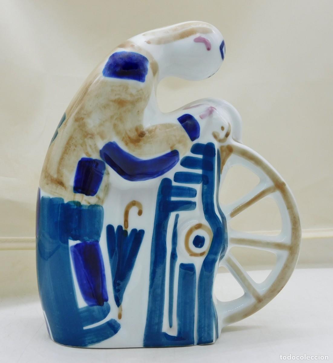 Antiquit&eacute;s: FIGURA MULTICOLOR DEL AFILADOR EN PORCELANA ESMALTADA DE SARGADELOS