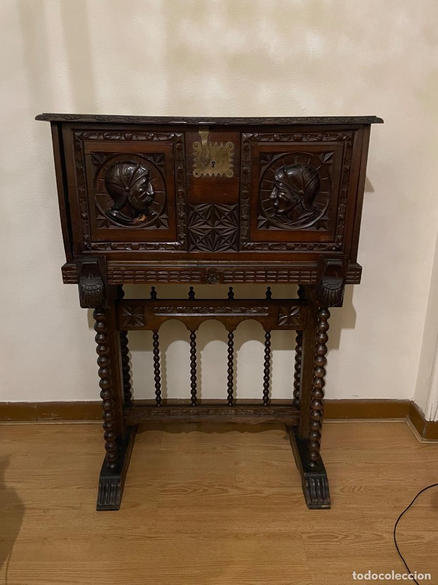 Antig&uuml;edades: Mueble Vargue&ntilde;o del siglo XIX
