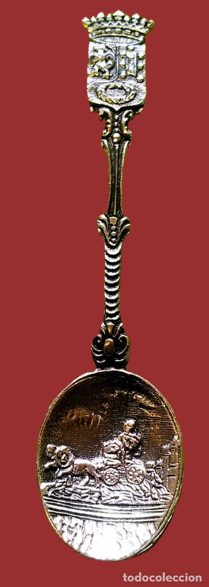 Antiguidades: cucharita de Plata .&rdquo;Recuerdo de Madrid&rdquo;