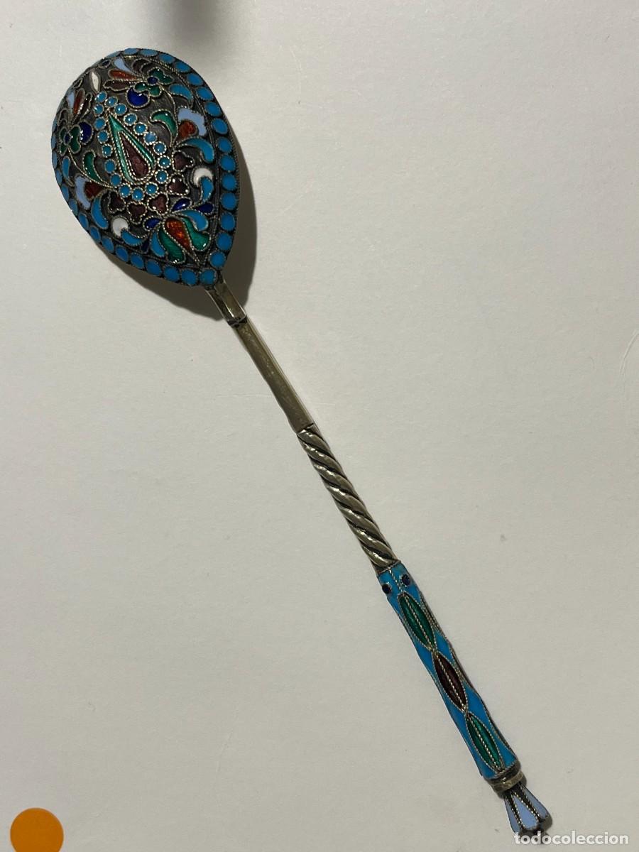 Antiguidades: Antigua Cuchara imperial rusa de plata maciza, cloisonn&eacute; y esmalte, circa 1900