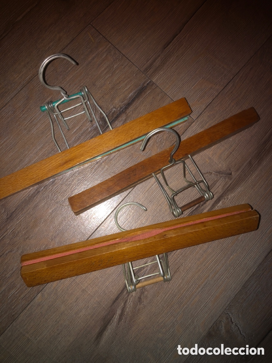 Antig&uuml;edades: Perchas antiguas madera - Foto 2