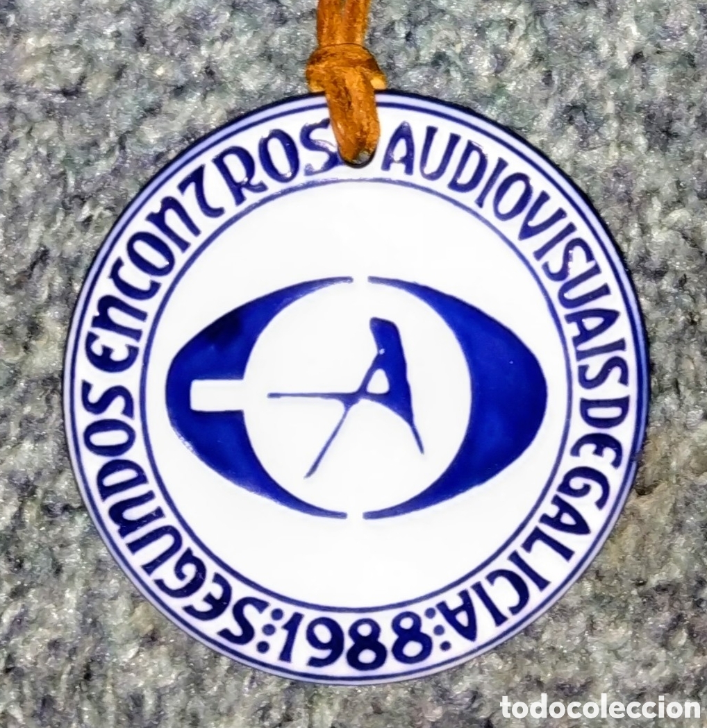 Antiquit&eacute;s: MEDALLA de SARGADELOS de CRTVG de 8 cms de di&aacute;metro A&Ntilde;O 1988 en MUY BUEN ESTADO como NUEVA (ver foto