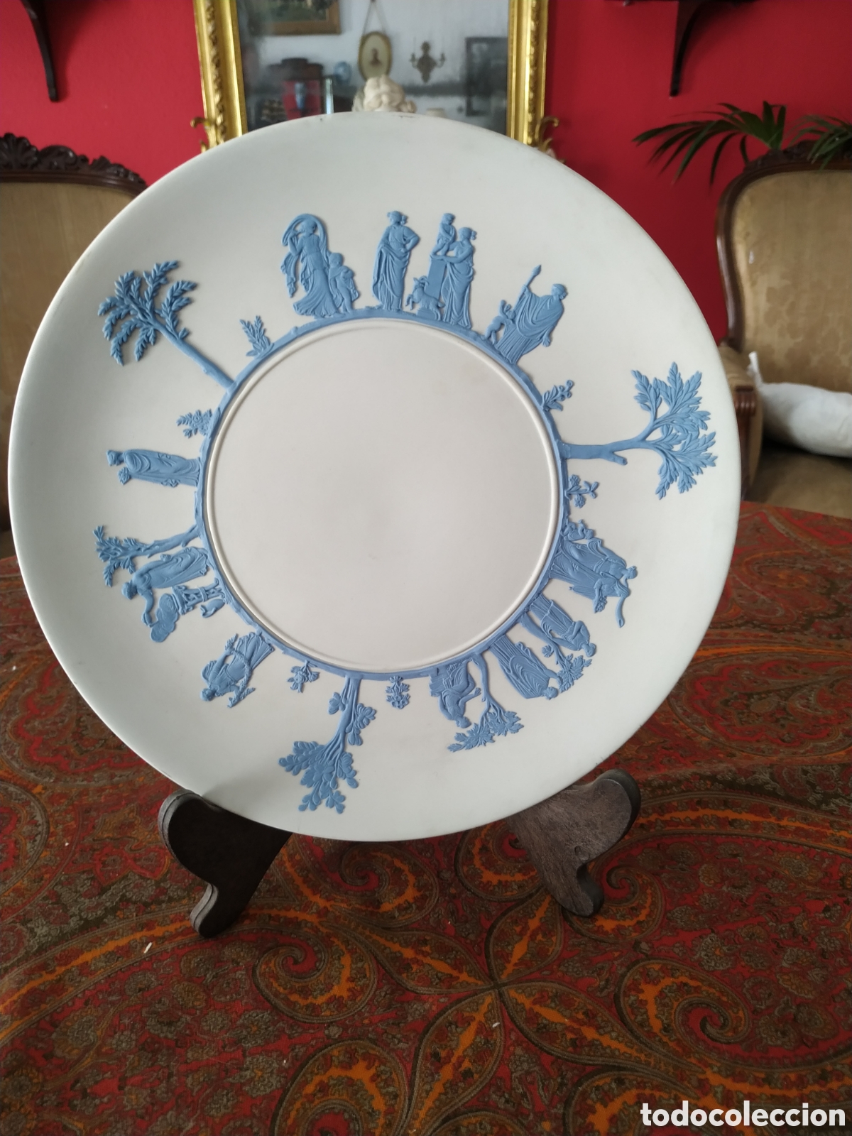 Antiquit&eacute;s: Plato de porcelana Wedgwood .Hacia 1970