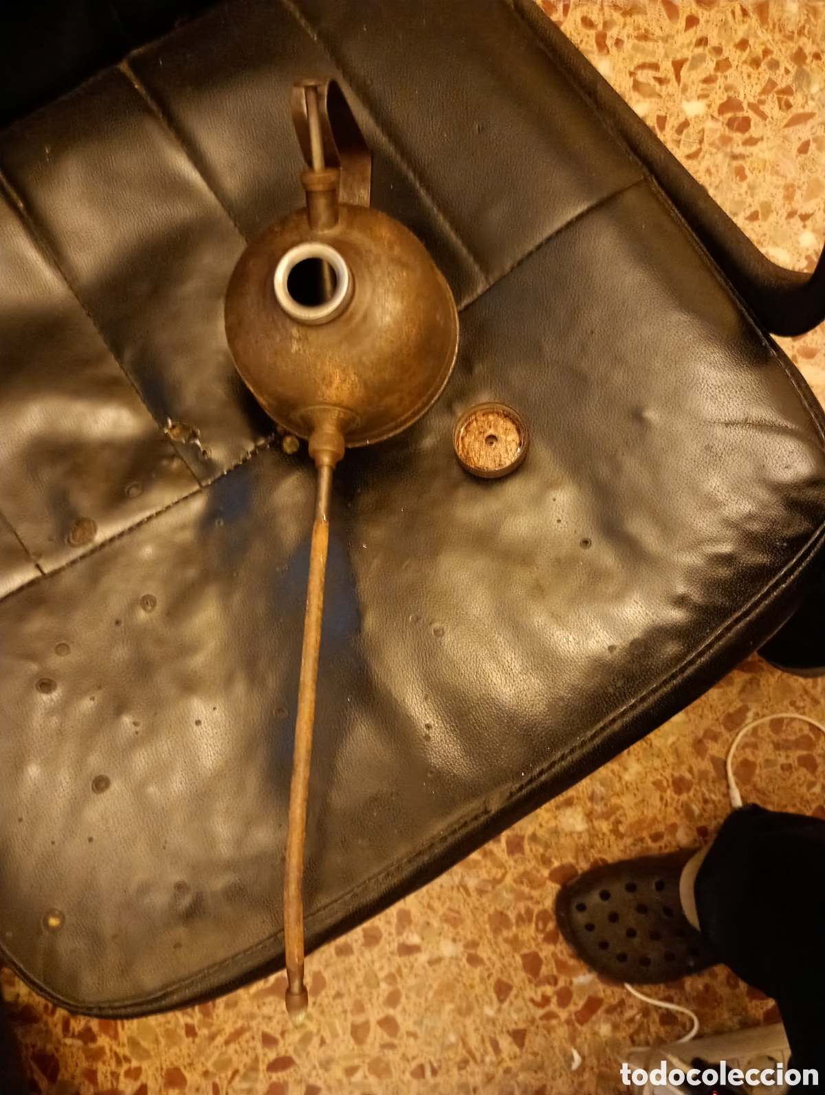 Antig&uuml;edades: Aceitera cobre antigua - Foto 1