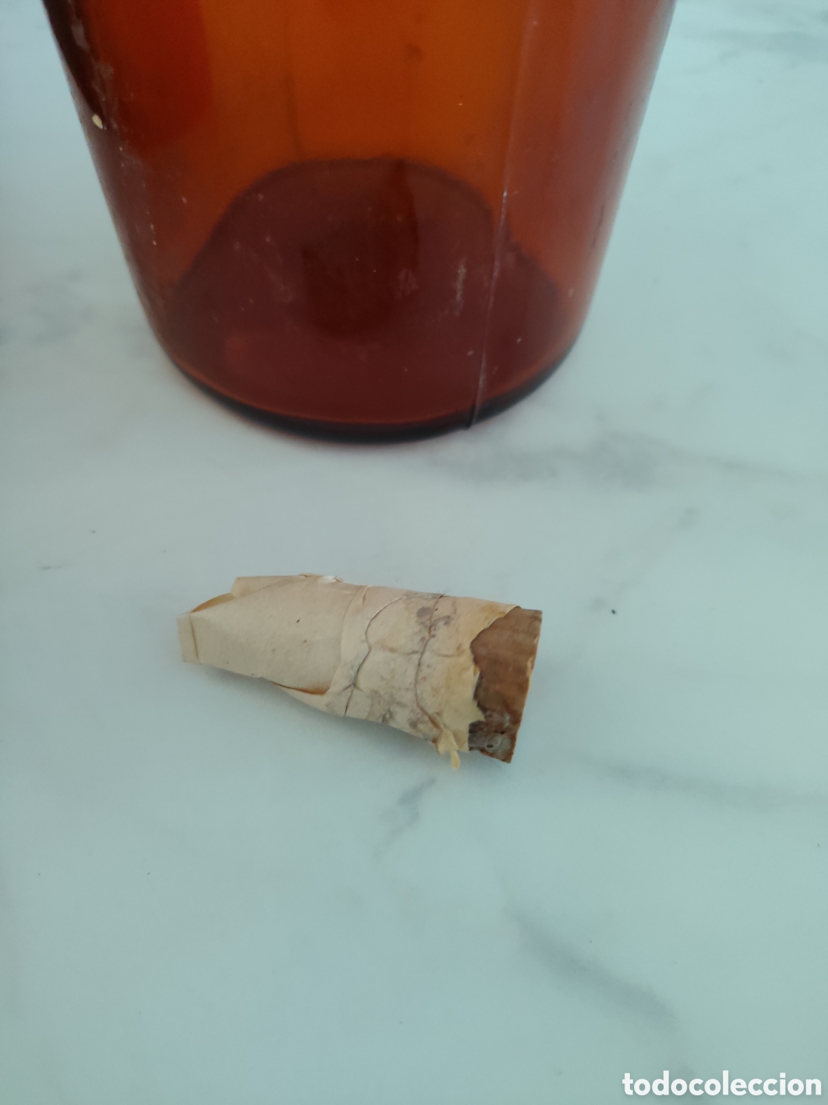Antig&uuml;edades: Botella &aacute;mbar de farmacia - Foto 3