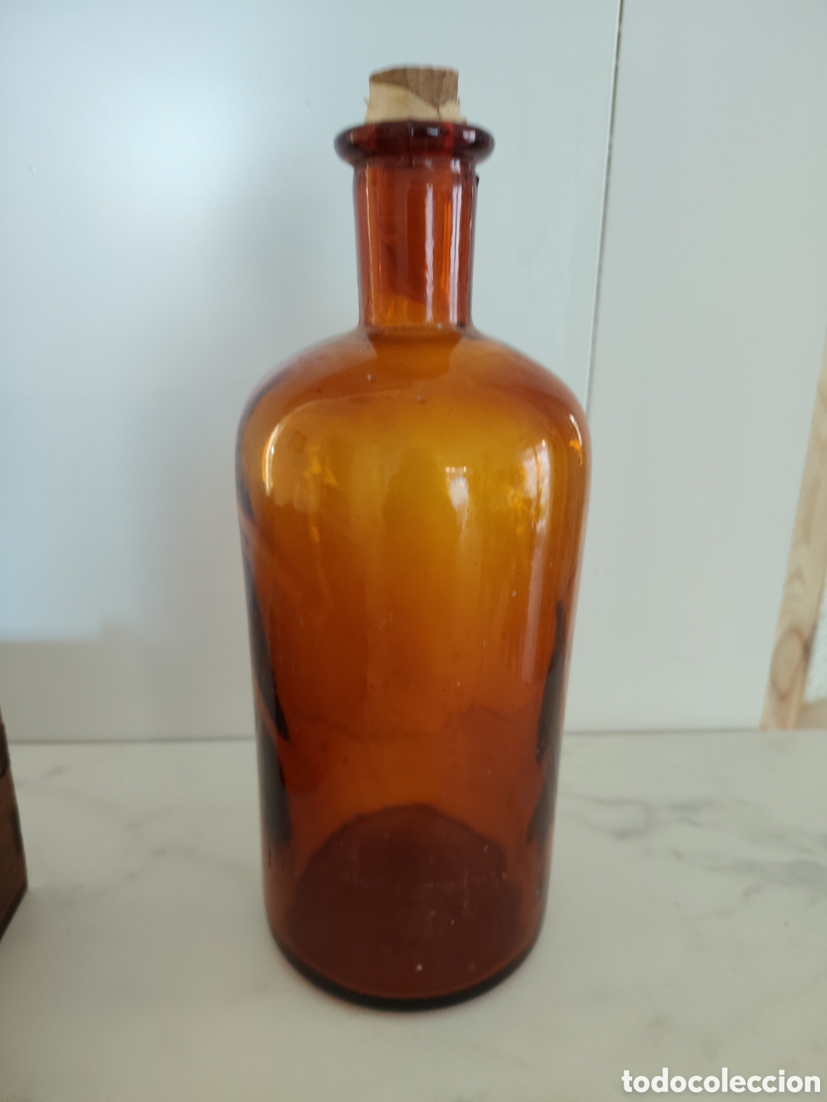 Antig&uuml;edades: Botella &aacute;mbar de farmacia - Foto 1