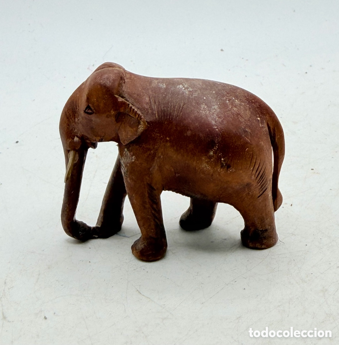 Antiquit&auml;ten: Figura Elefante de Madera