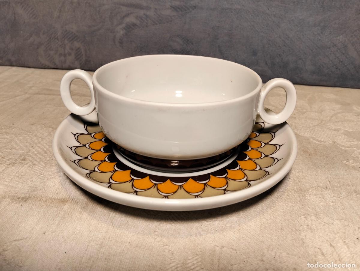Antig&uuml;edades: Salsera cuneco taza para consom&eacute; pieza de vajilla antigua de porcelana blanca a&ntilde;os 70-80 Momas