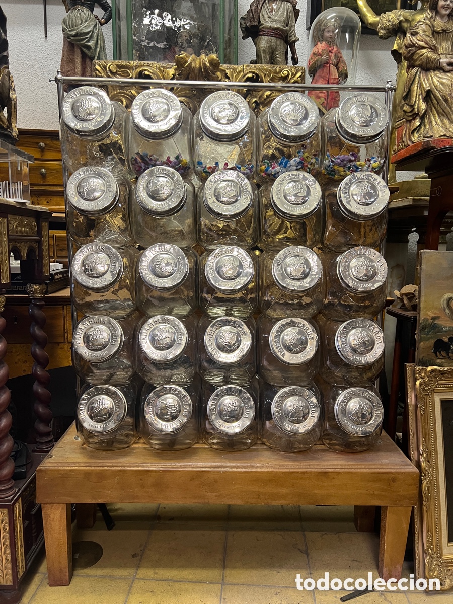 Antig&uuml;edades: MUEBLES CON BOTES DE CARAMELOS TARDA (BARCELONA A&Ntilde;OS 50)