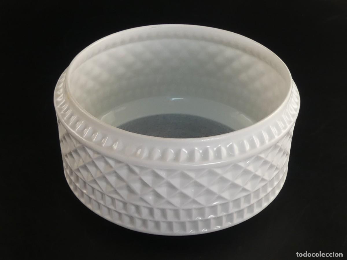 Antig&uuml;edades: BOL O SOPERA DE PORCELANA DE SARGADELOS
