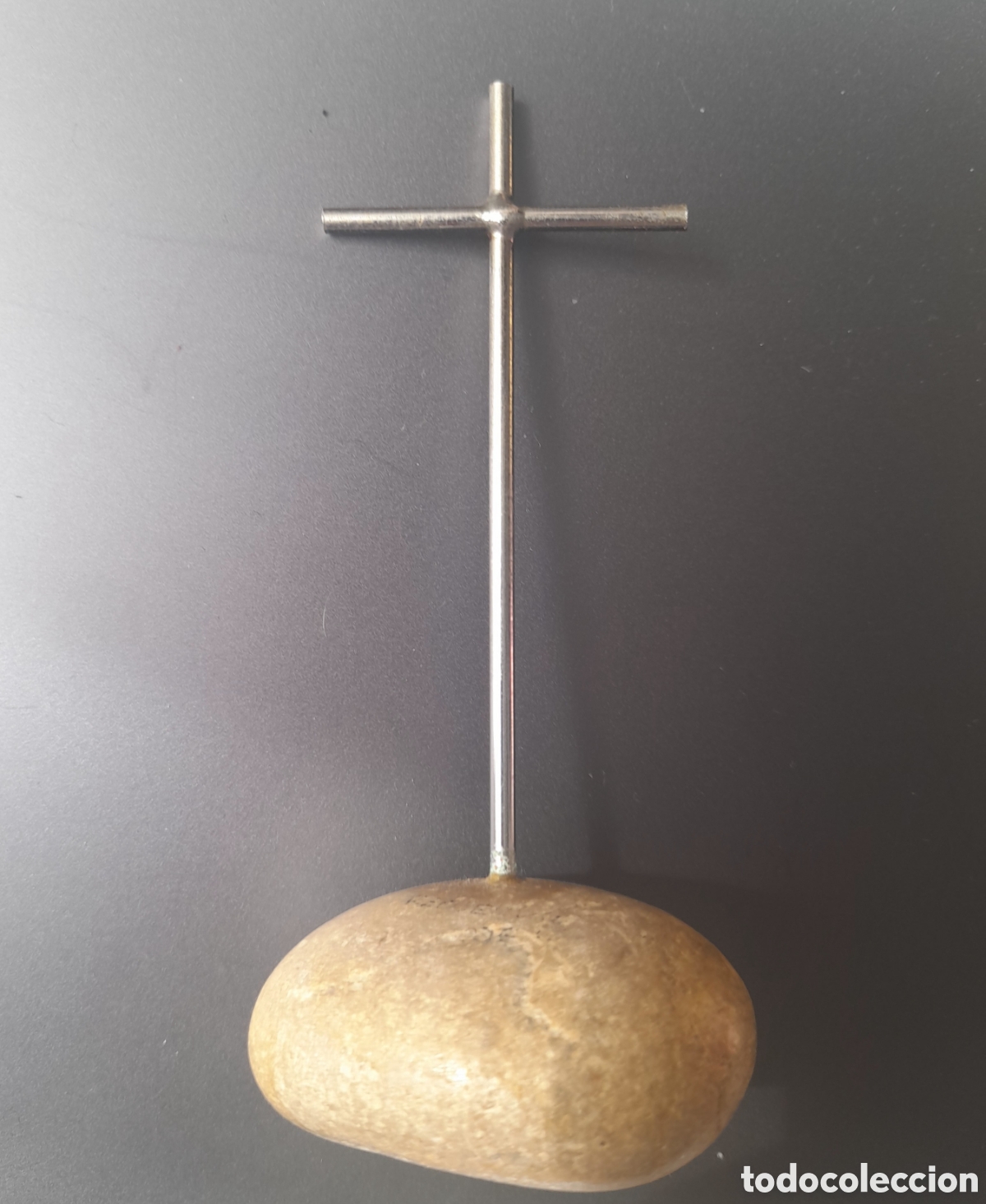Antig&uuml;edades: Cruz de Plata sobre Piedra Natural - A&ntilde;os 70