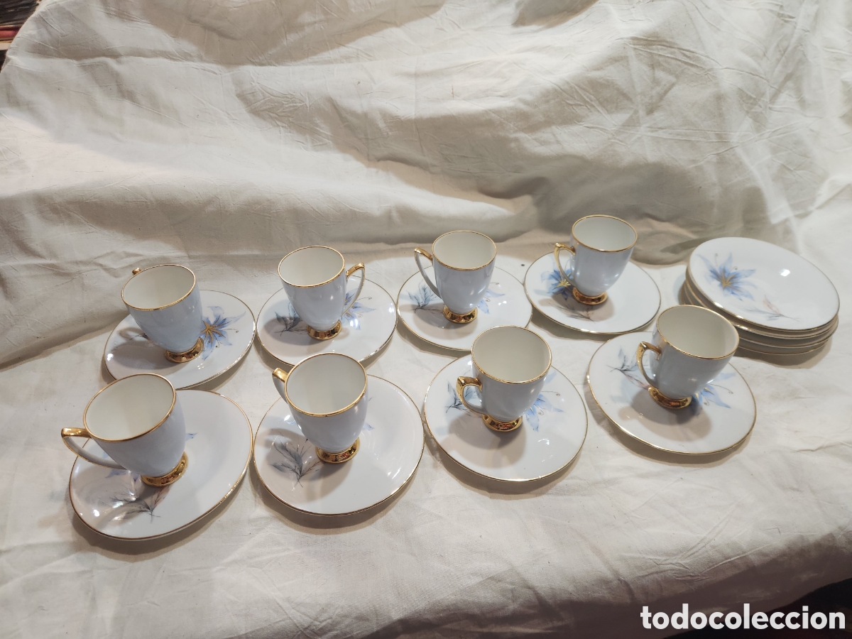 Antiguidades: 8 TAZAS DE CAFE DE PORCELANA FINA CIM. Y 12 PLATITOS. CAFE O TE. Ceramica industrial Mongatina.