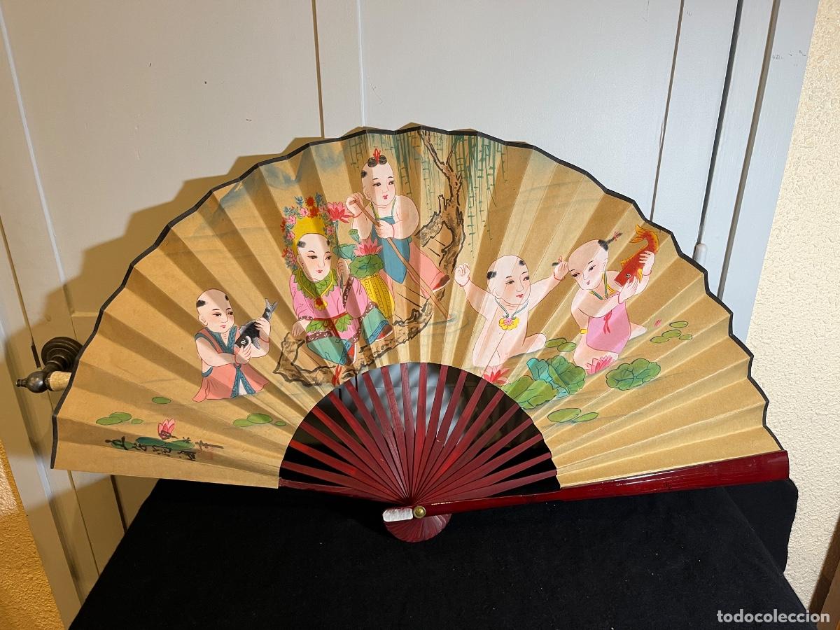 Antig&uuml;edades: Abanico chino gigante decorativo de pared bamb&uacute; lacado oriental vintage Karako