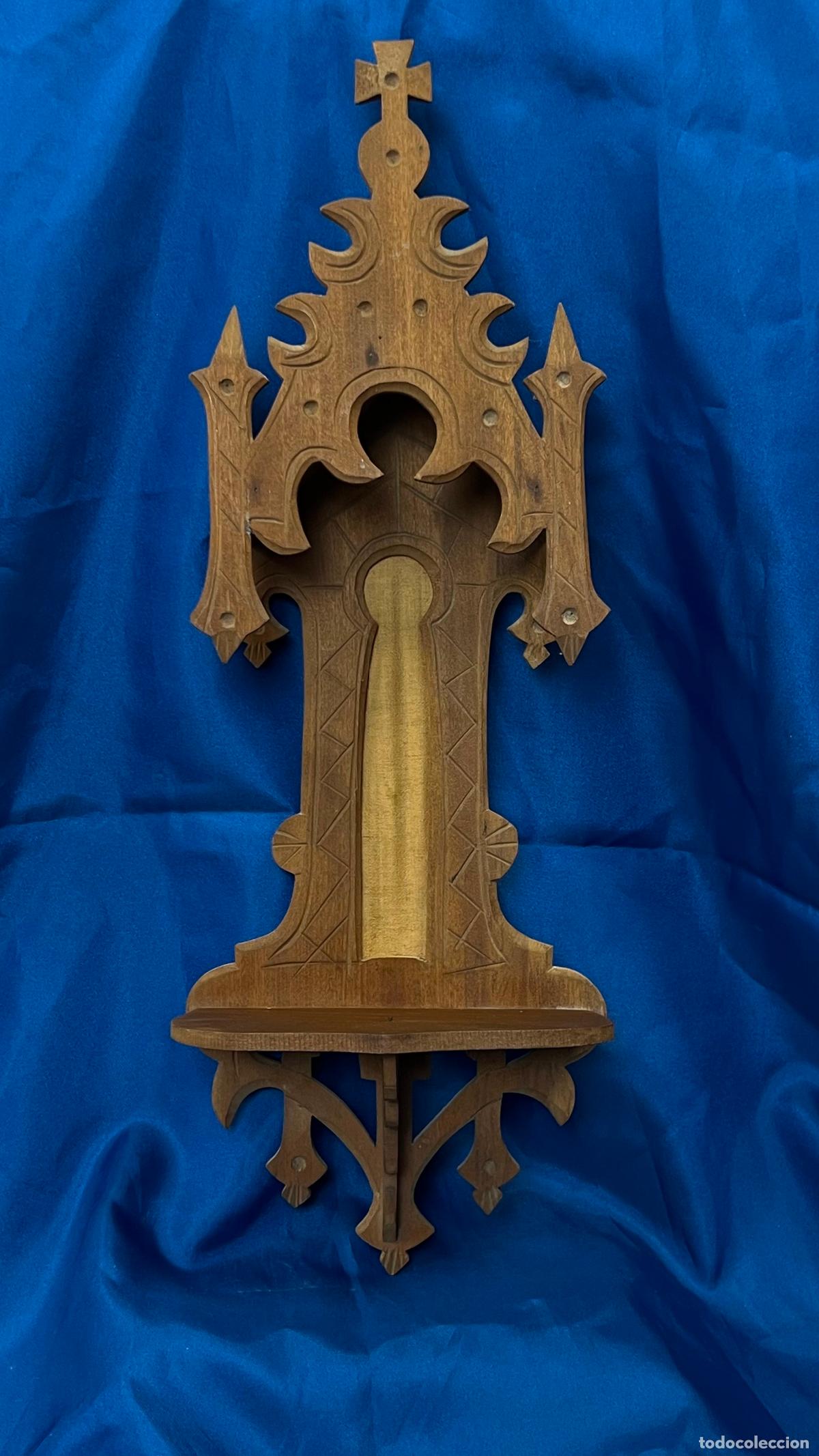 Antiguidades: Antigua M&eacute;nsula Hornacina Neog&oacute;tica. Madera Tallada, Remate en Cruz. Capilla S. XIX-XX