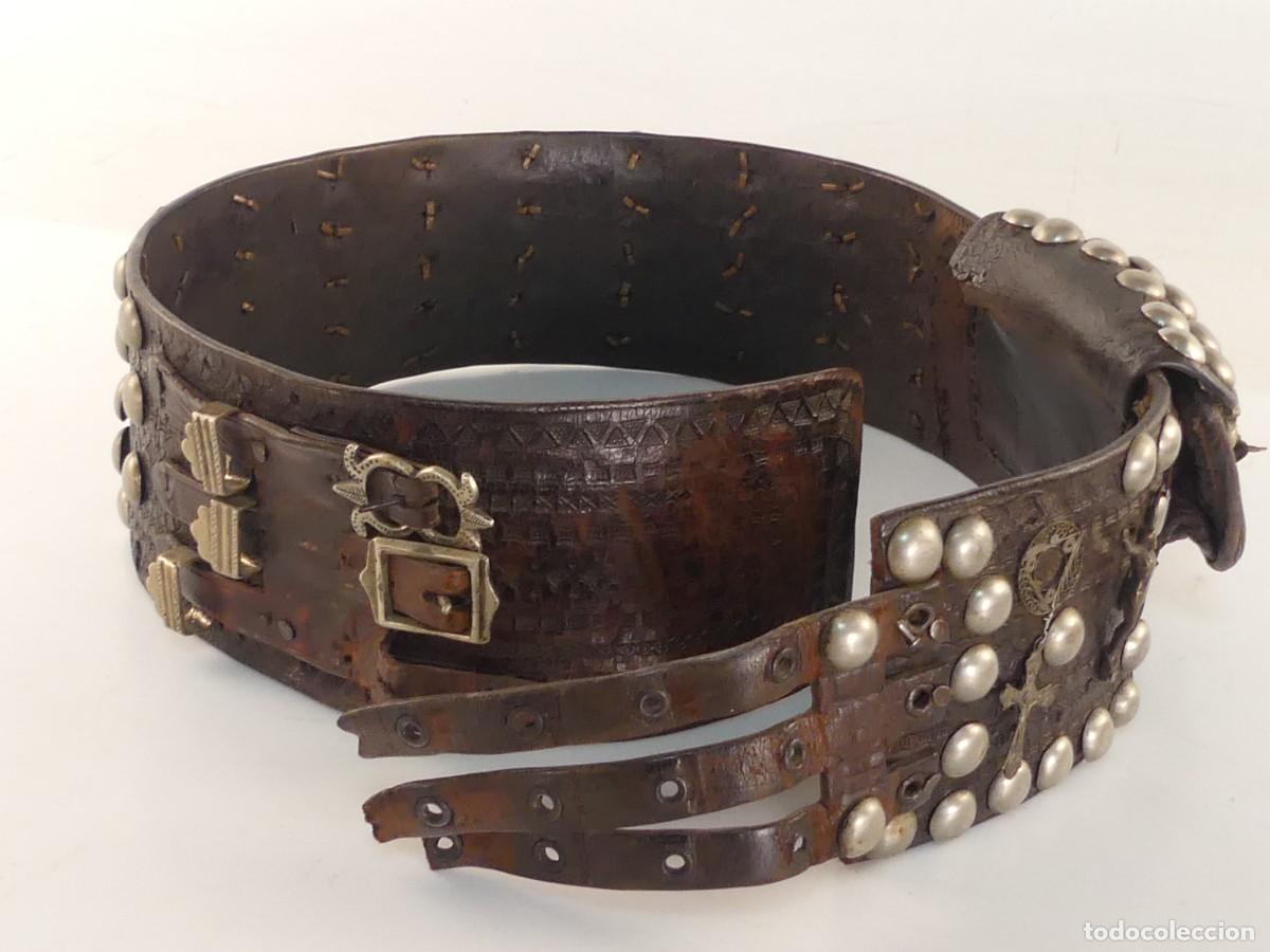 Antig&uuml;edades: BONITO CINTURON DE CUERO