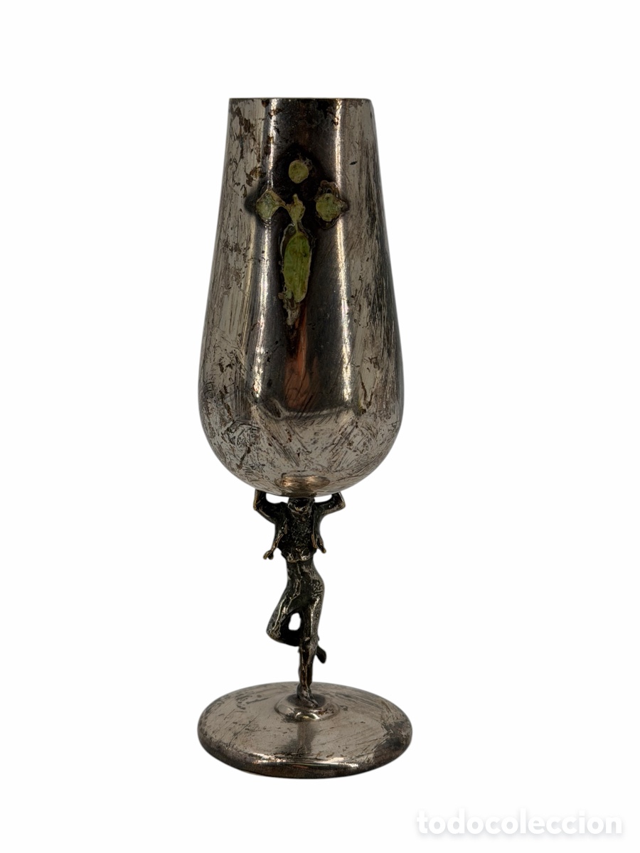 Antig&uuml;edades: Antigua Copa de Figura Plateada