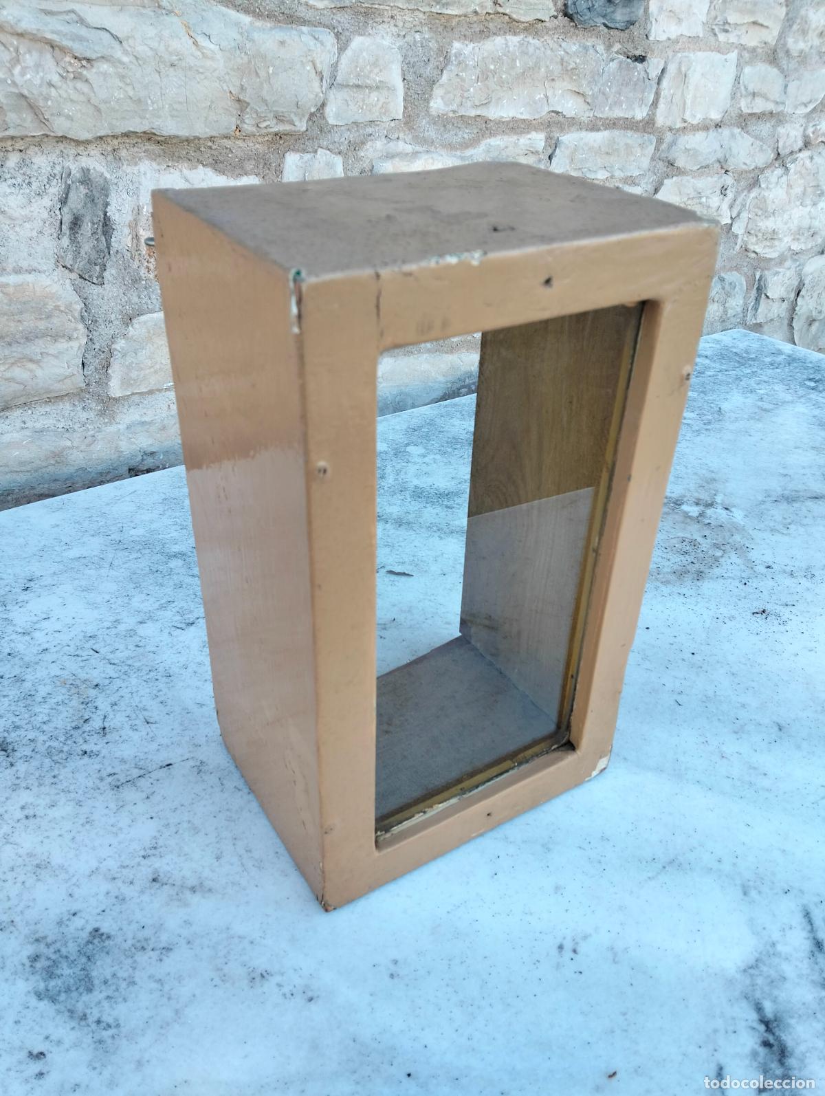 Antiquit&eacute;s: Vitrina antigua expositor rectangular caja de madera con cristal para colgar en la pared a&ntilde;os 40-50