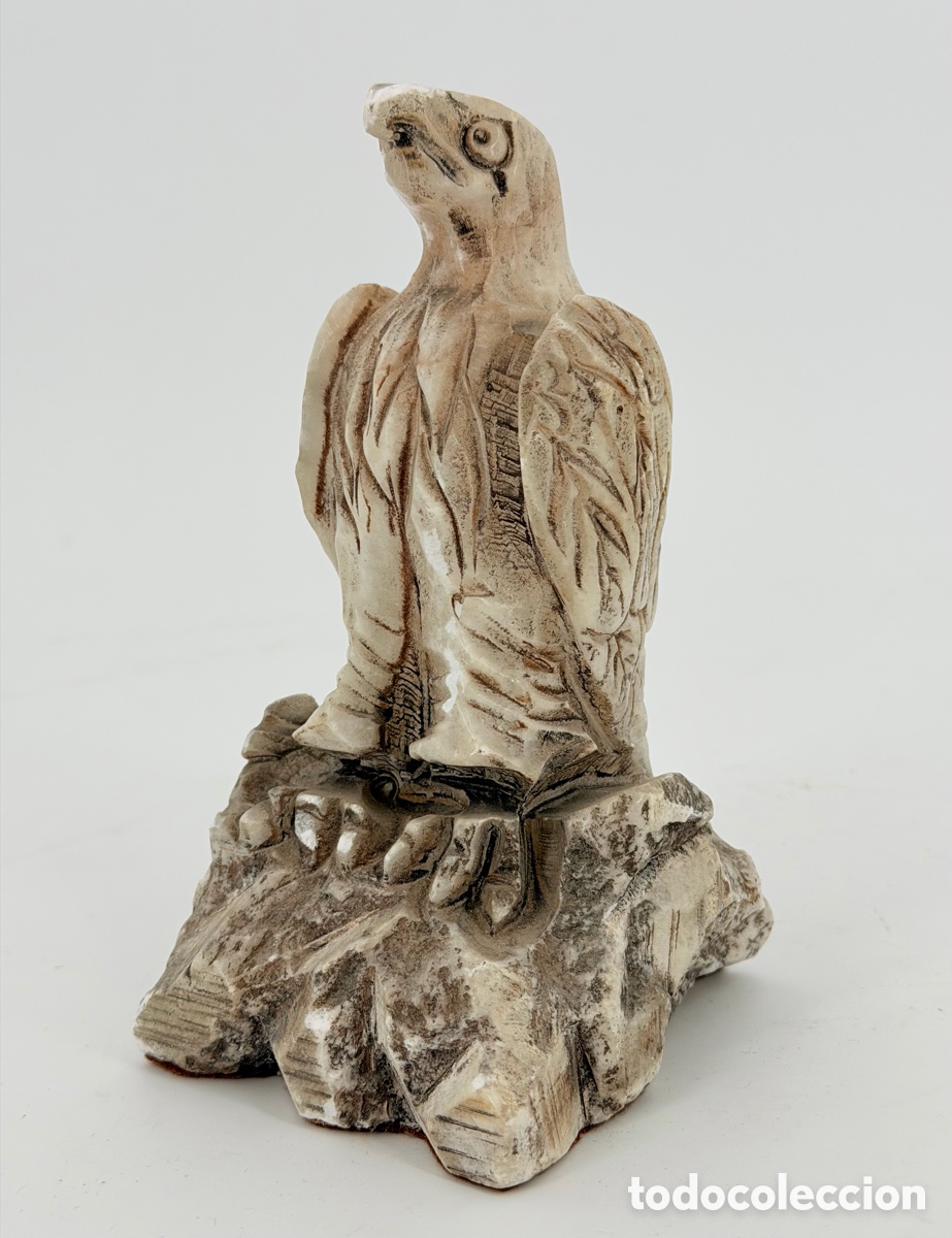 Antig&uuml;edades: Antigua Figura de &Aacute;guila Tallada en Piedra