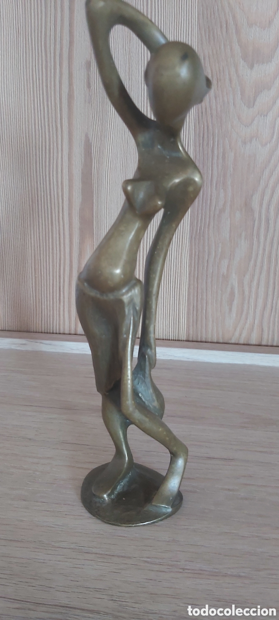 Antig&uuml;edades: Figura Art D&eacute;co Estilizada - Lat&oacute;n Macizo (Estilo Hagenauer) - 21 cm