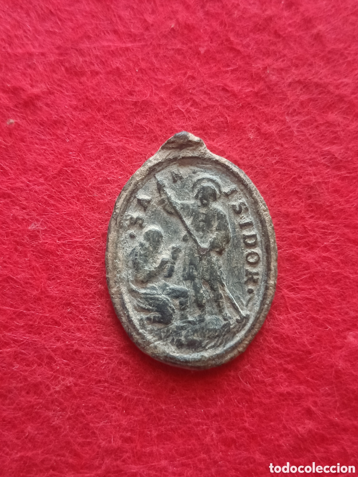 Antig&uuml;edades: Medalla San Isidro y la Inmaculada Concepci&oacute;n siglo XVII