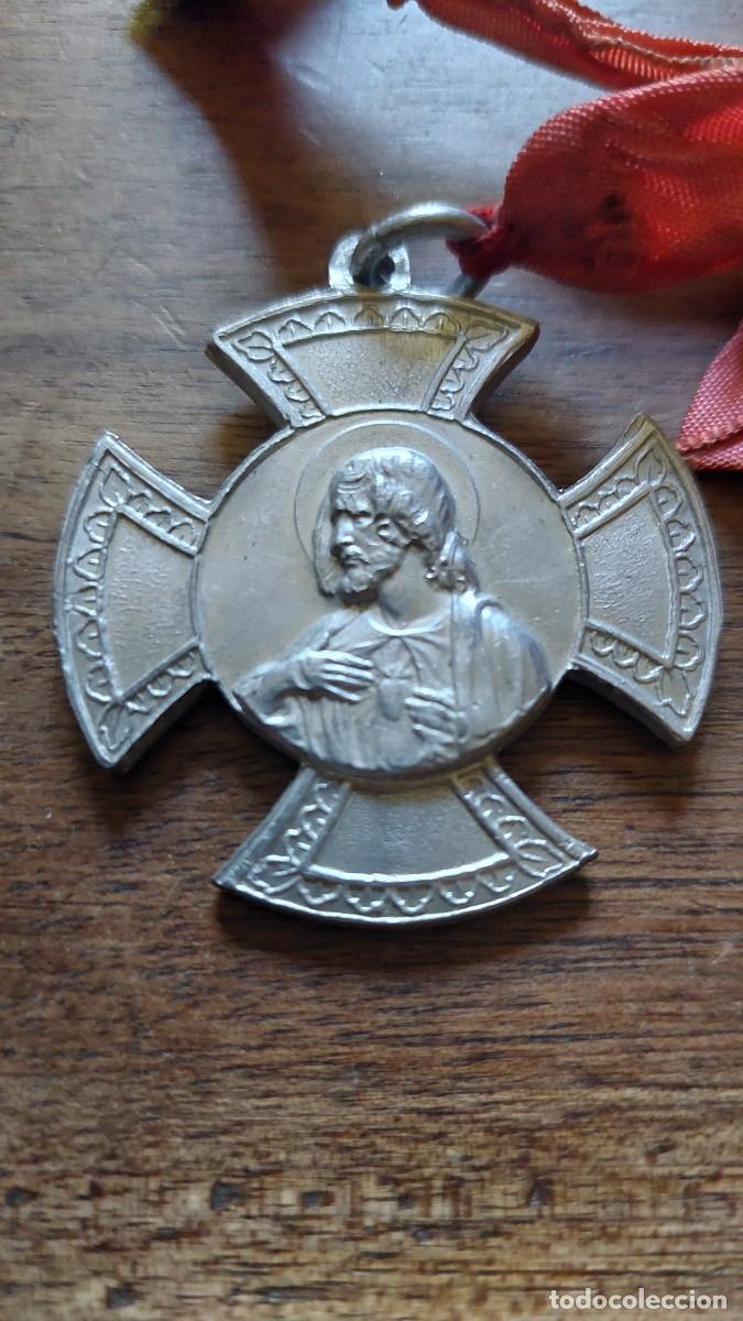 Antig&uuml;edades: Antigua medalla Apostolado de la oraci&oacute;n.