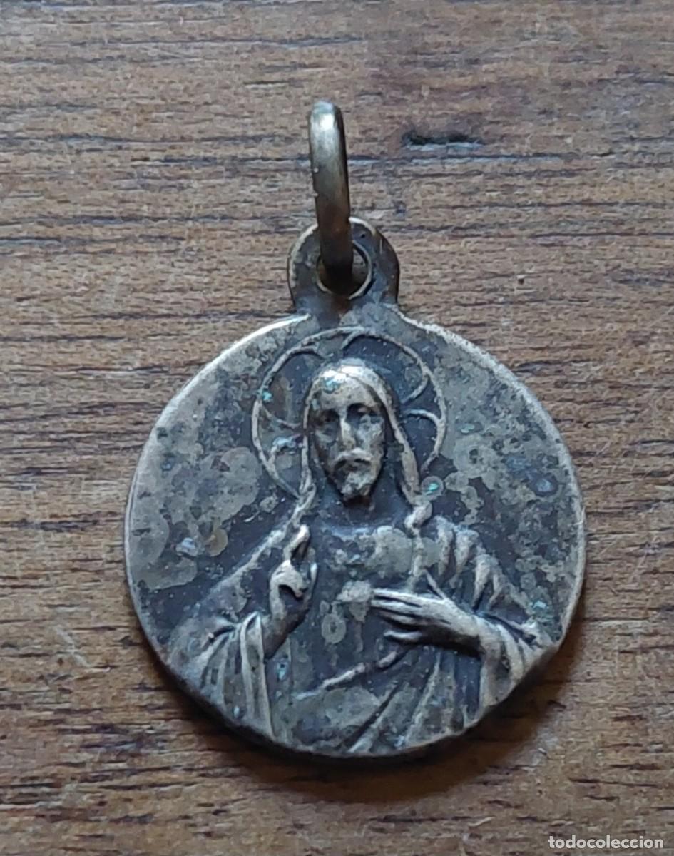 Antig&uuml;edades: Antigua medalla de plata Virgen del Tremedal