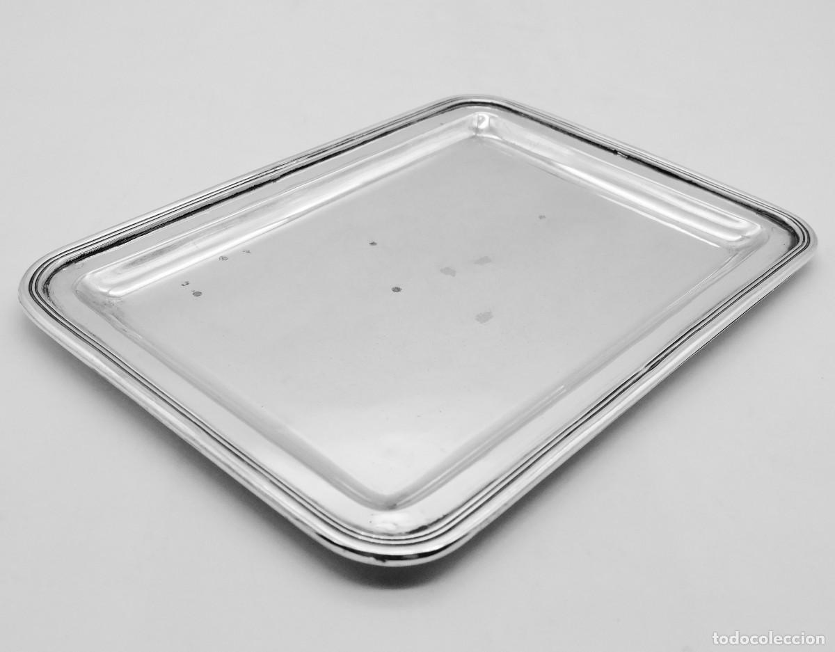 Antig&uuml;edades: ANTIGUA BANDEJA RECTANGULAR DE ALPACA CONTRASTADA - Foto 2