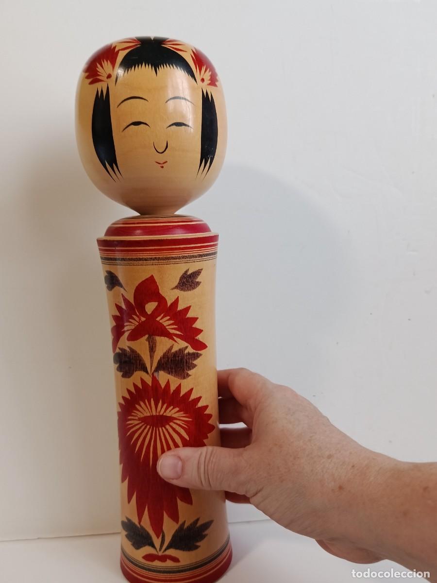 Antig&uuml;edades: MU&Ntilde;ECA JAPONESA DE MADERA.KOKESHI.31 cm - Foto 3