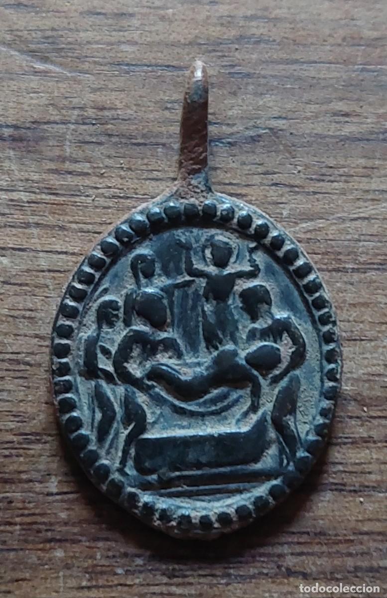 Antig&uuml;edades: Antigua medalla Siete pecados y descendimiento de cristo