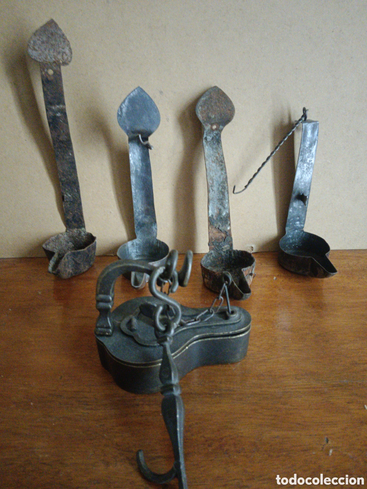 Antig&uuml;edades: Lote de Candiles antiguos