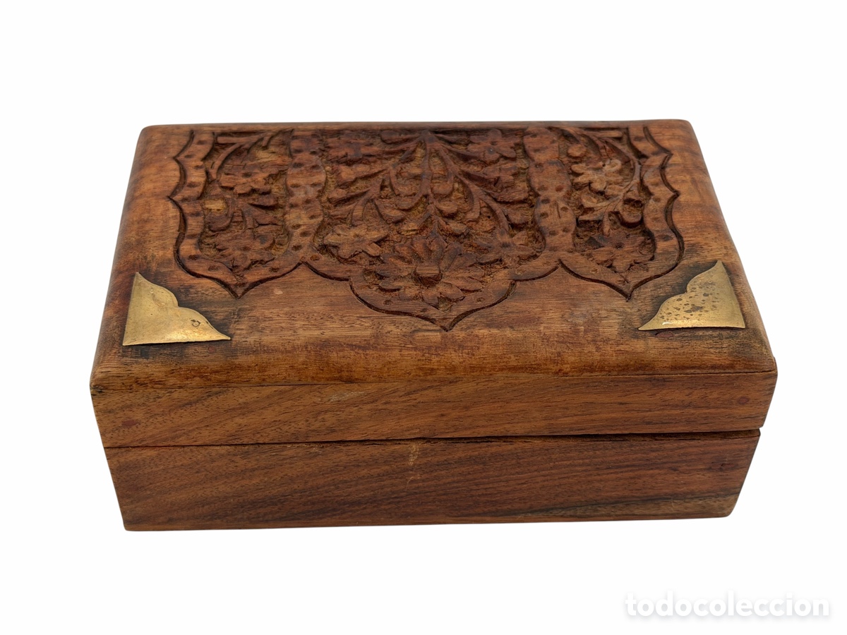 Oggetti Antichi: Caja Antigua de Relieves