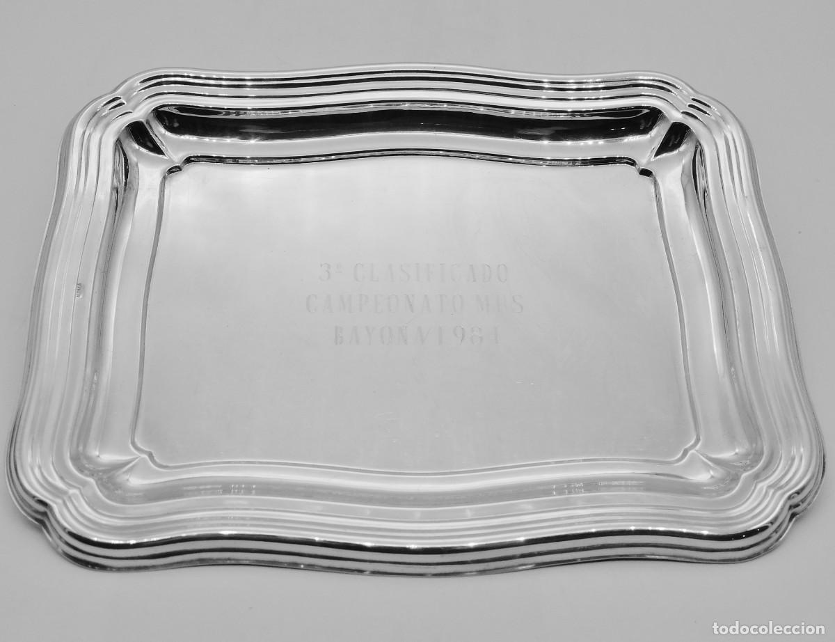 Antig&uuml;edades: ELEGANTE BANDEJA RECTANGULAR DE ALPACA CONTRASTADA - Foto 2