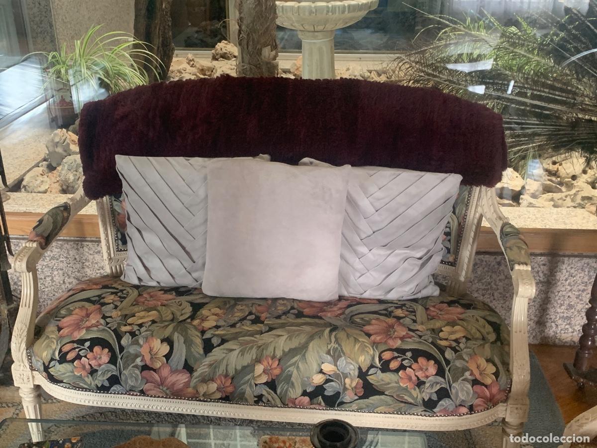 Antig&uuml;edades: Banquette y 2 butacas estilo Luis XV