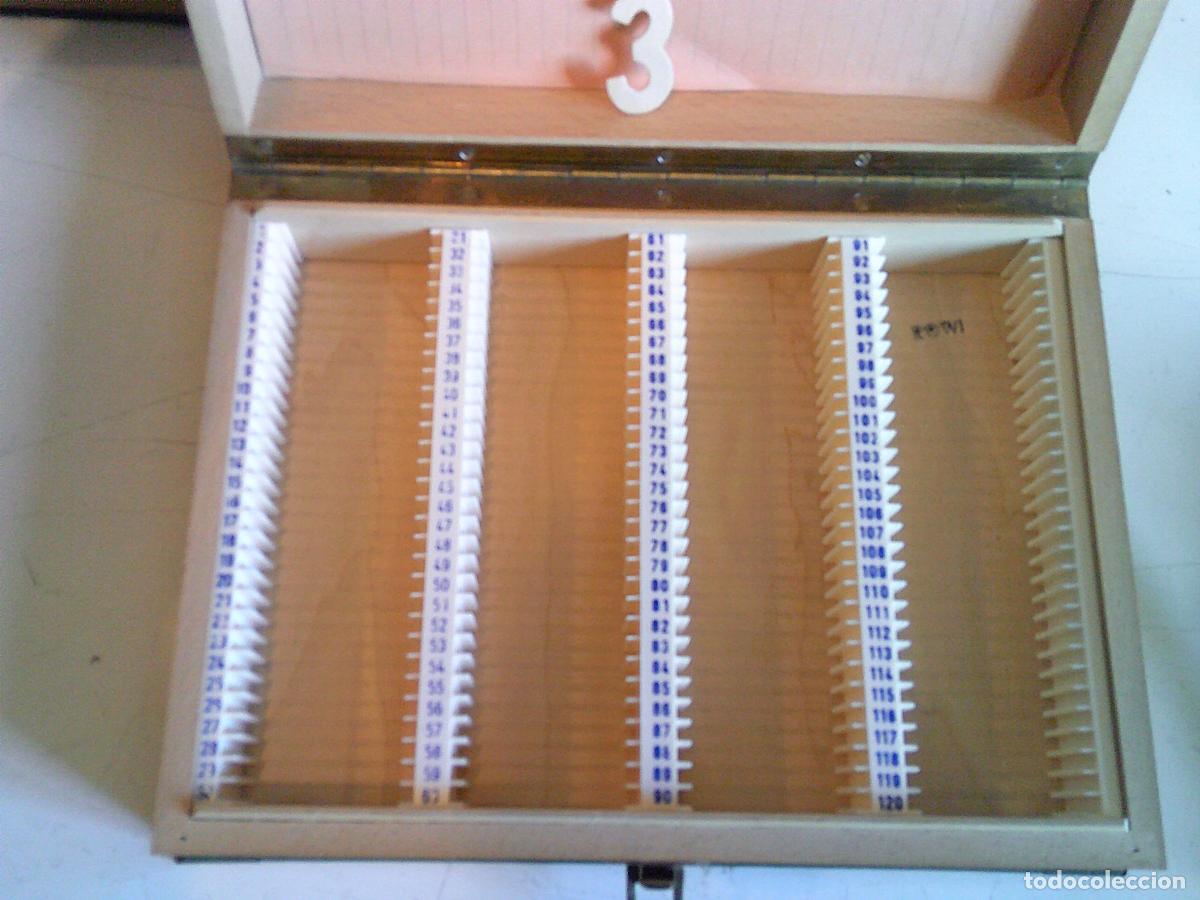 Antig&uuml;edades: Caja de madera para guardar 120 diapositivas numeradas