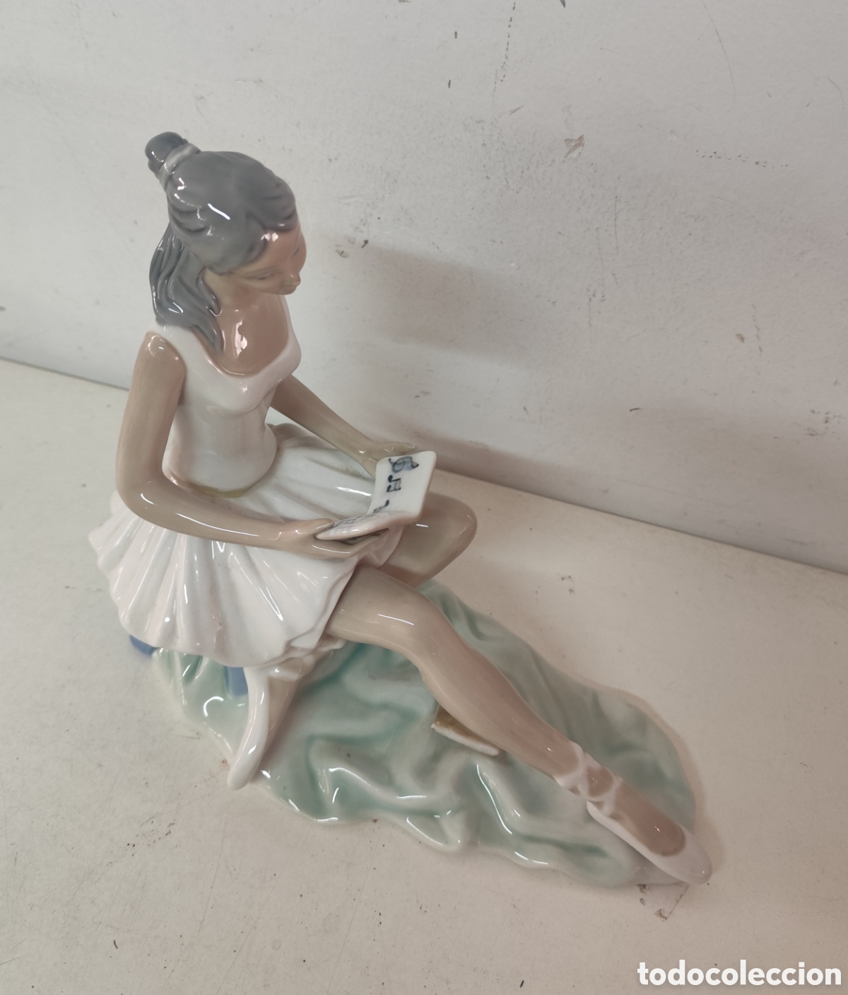 Antig&uuml;edades: Figura porcelana tengra - Foto 2