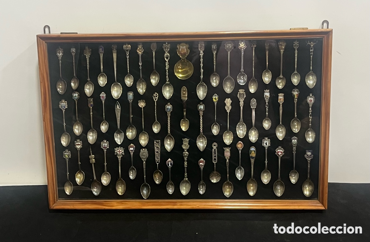 Antig&uuml;edades: COLECCI&Oacute;N DE 57 CUCHARAS DE CAFE DE TODO EL MUNDO - PLATA,LAT&Oacute;N, ALPACA
