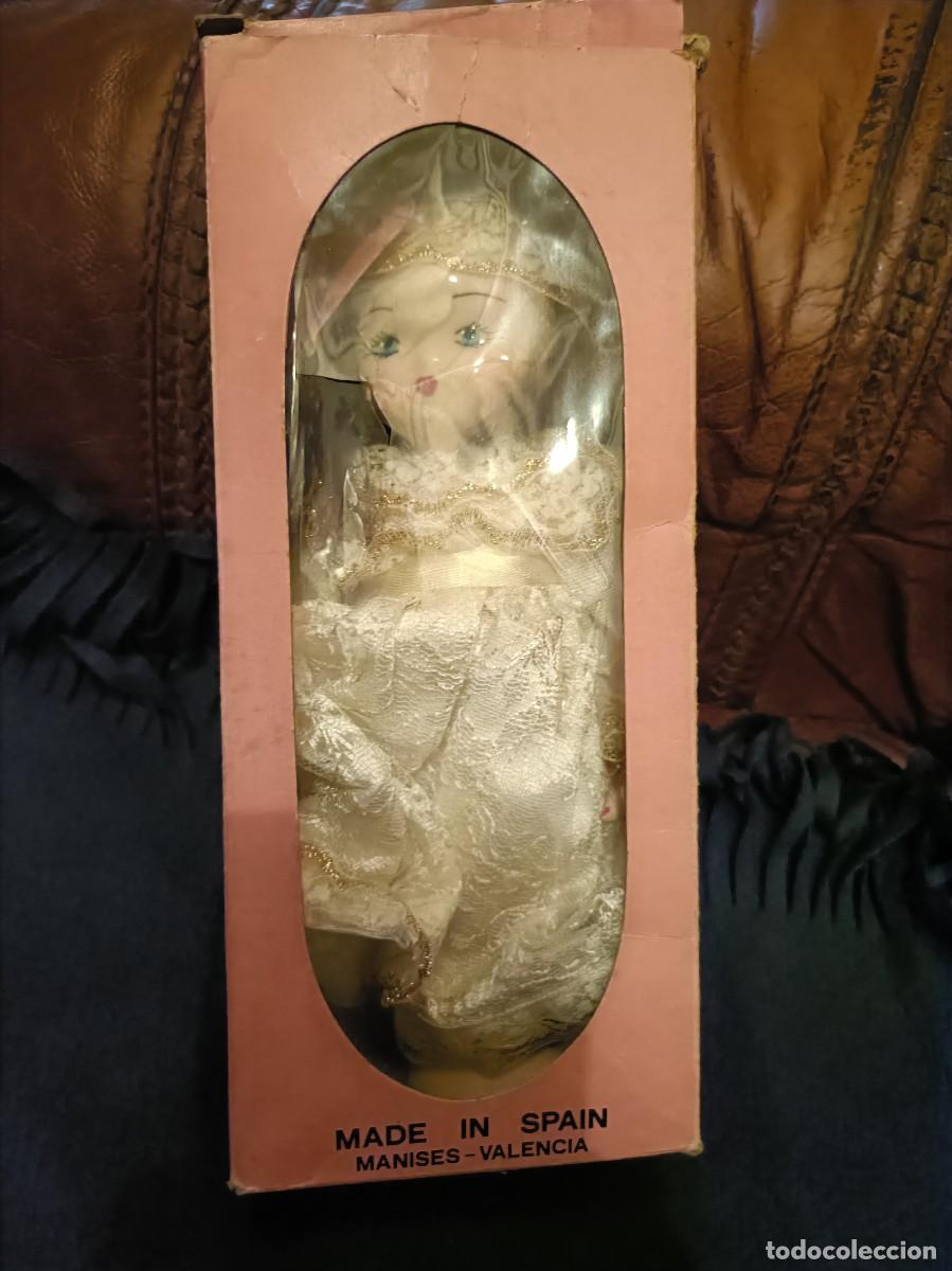 Antig&uuml;edades: MU&Ntilde;ECA ROBERT'S PORCELANA EN CAJA MANISES -VALENCIA VER FOTOS
