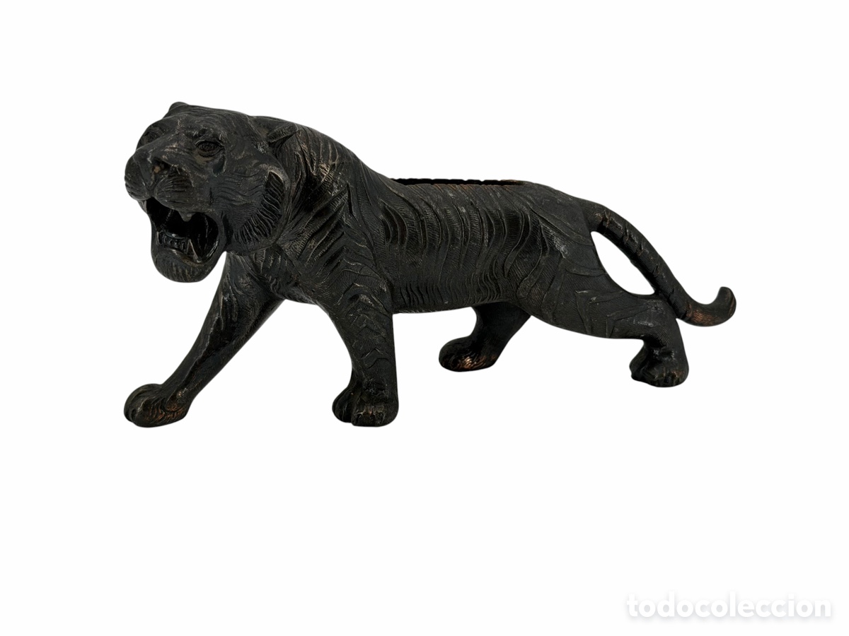 Antig&uuml;edades: Figura Le&oacute;n de Cobre