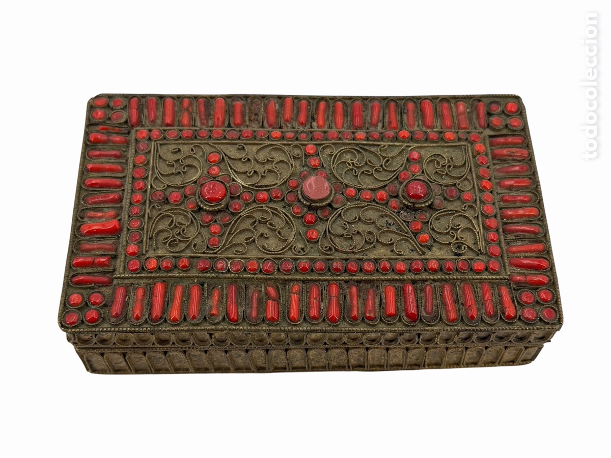 Antiques: Antigua Caja de Pedrer&iacute;a