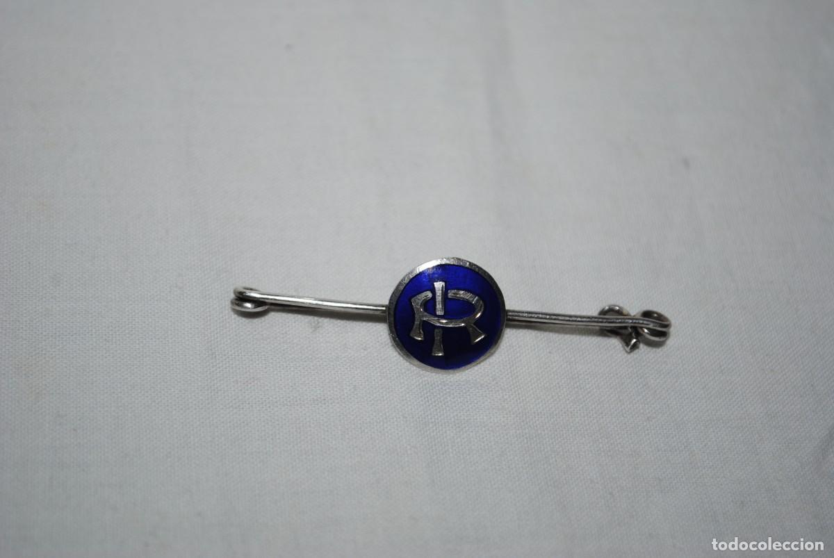 Antig&uuml;edades: ALFILER DE PLATA ESMALTADO PARA CORBATAS . - Foto 1
