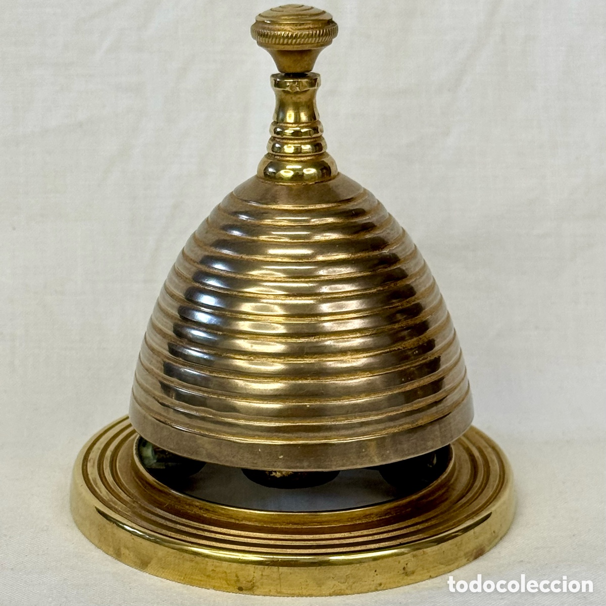 Antiguidades: ANTIGUO TIMBRE SOBREMESA PARA RECEPCION HOTEL OFICINA COMERCIO PULSADOR SERVICIO