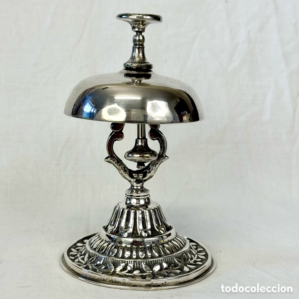 Antiguidades: ANTIGUO TIMBRE SOBREMESA PARA RECEPCION HOTEL OFICINA COMERCIO PULSADOR SERVICIO