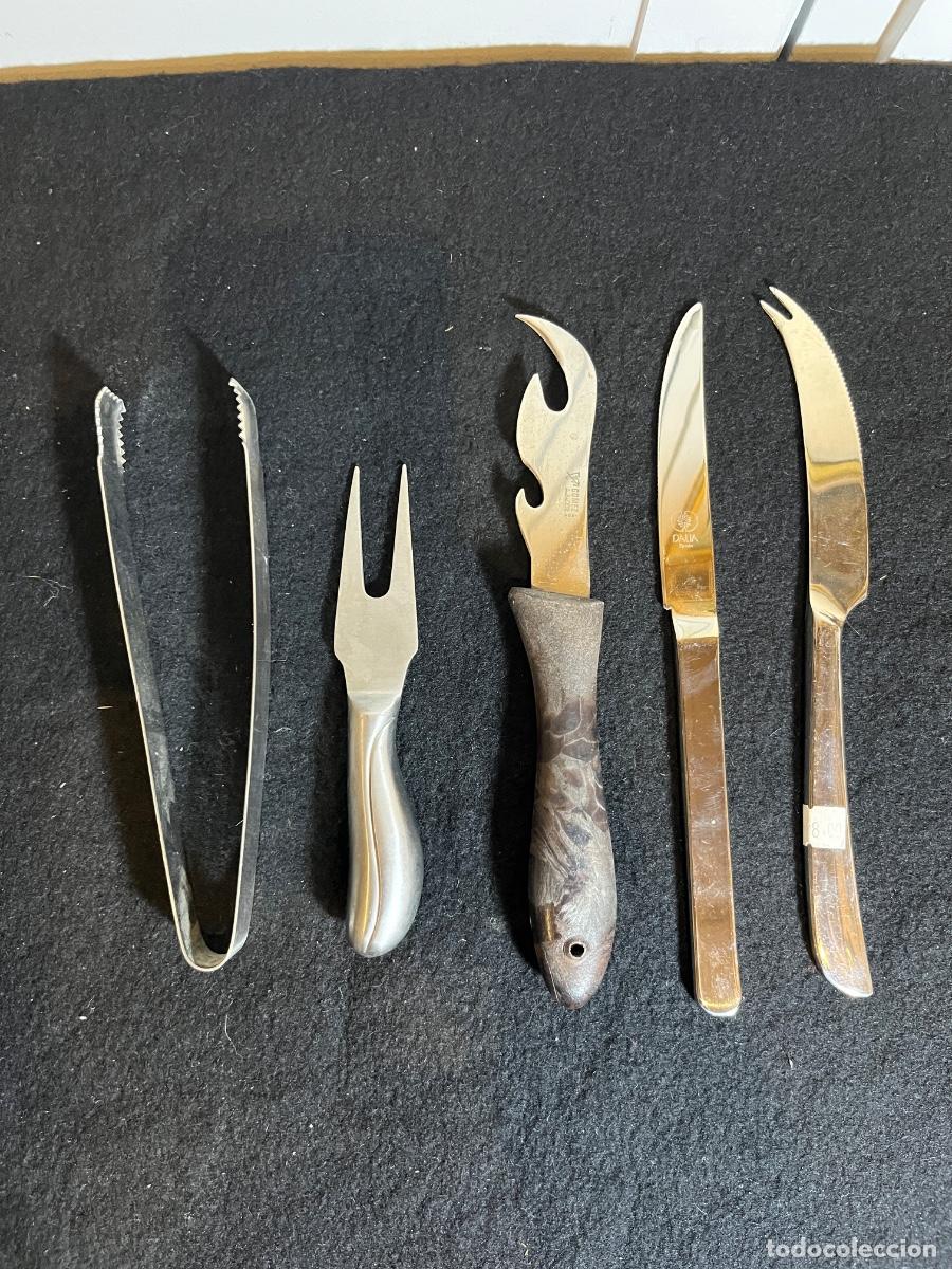 Antig&uuml;edades: Lote utensilios cocina vintage Dalia G&oacute;mez Albacete pinzas hielo cuchillo queso inox retro