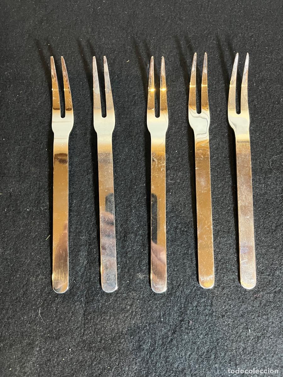 Antig&uuml;edades: 5 tenedores aperitivo vintage DALIA 18/10 Spain acero inoxidable caracoles retro inox hogar utensili
