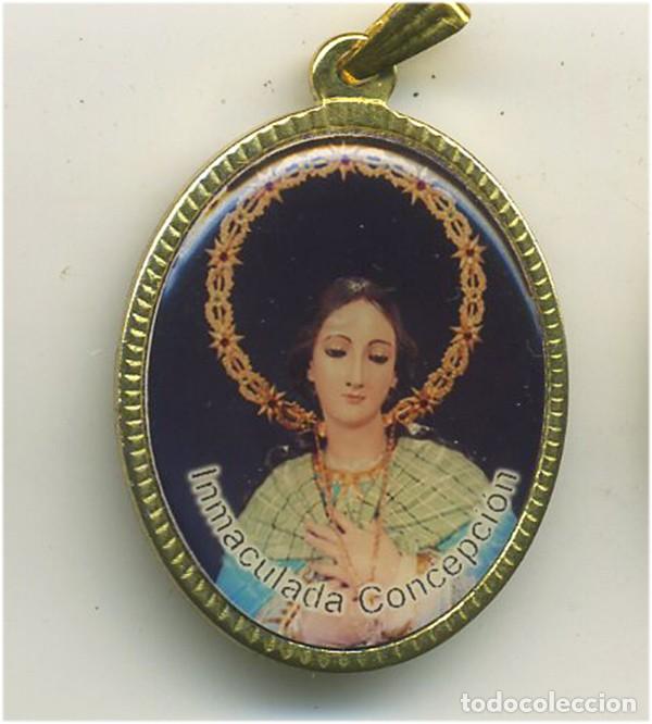 Antig&uuml;edades: VIRGEN INMACULADA CONCEPCI&Oacute;N MEDALLA DE 3,5/2,5 CM DORADA E IMAGEN EN ESMALTE